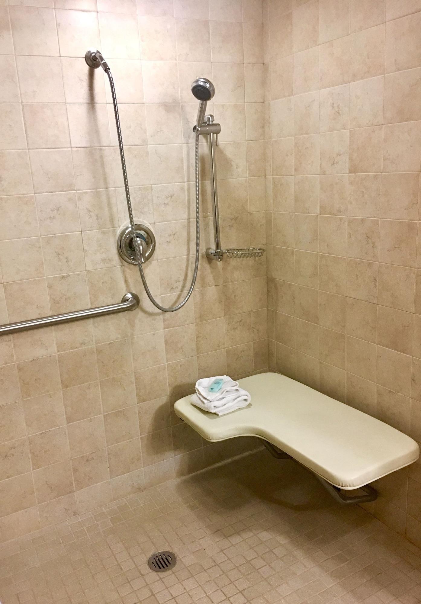 Quality Hotel Эссингтон Экстерьер фото