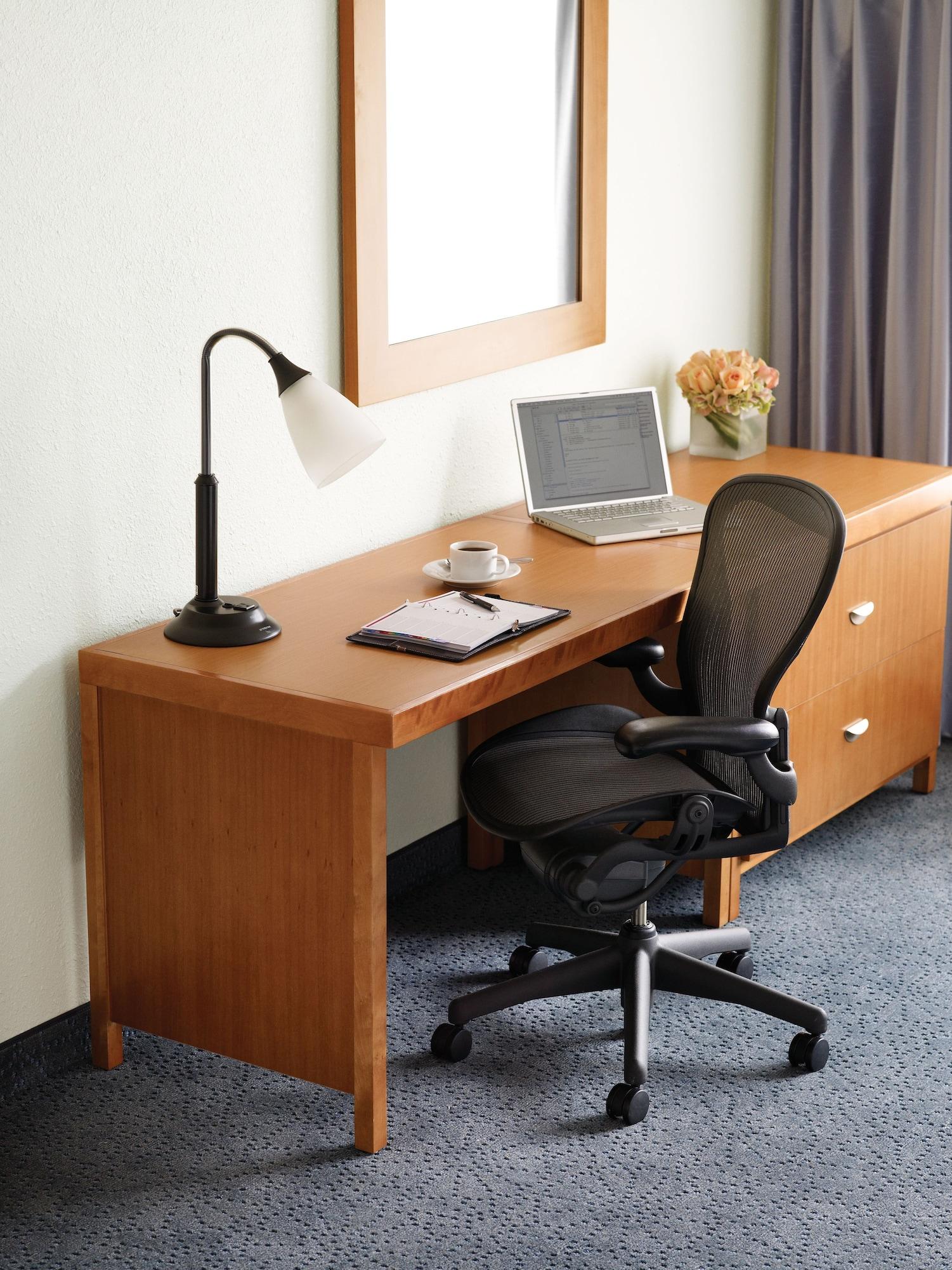 Quality Hotel Эссингтон Экстерьер фото
