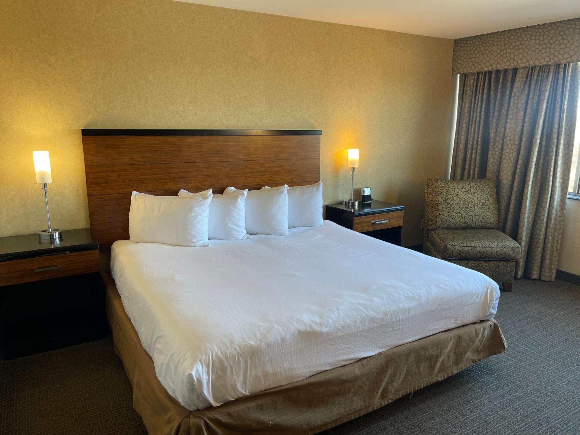Quality Hotel Эссингтон Экстерьер фото