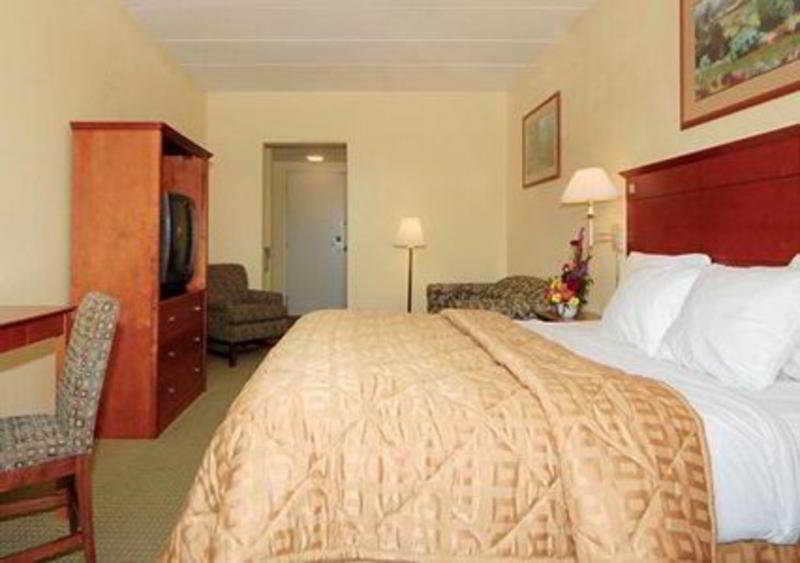 Quality Hotel Эссингтон Экстерьер фото