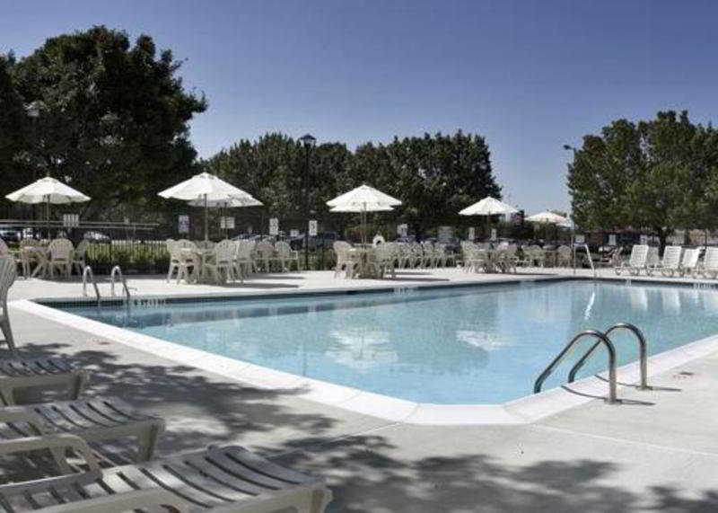 Quality Hotel Эссингтон Экстерьер фото