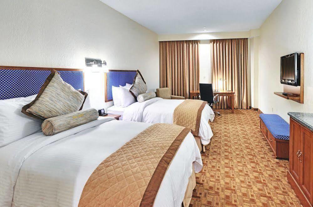 Quality Hotel Эссингтон Экстерьер фото