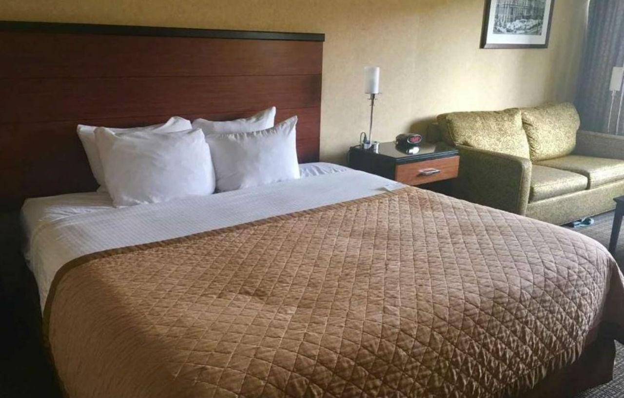 Quality Hotel Эссингтон Экстерьер фото